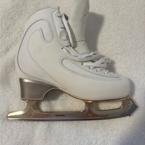 Women's White Ice Flys Size 245C with Matrix Supreme Blades GOLD, Like New